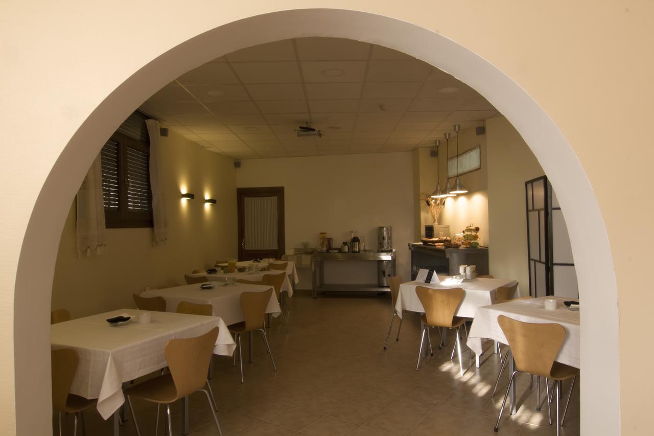 Hotel Mayno 帕斯特拉纳 外观 照片